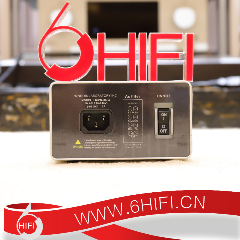 美國 摩諾士Mnrois MVS-8DG 電源排插 帶電壓 相位 接地顯示 【全新行貨】